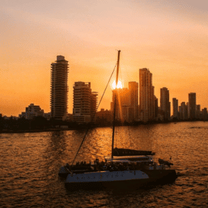 puesta del sol en cartagena de indias bonavida catamaranes